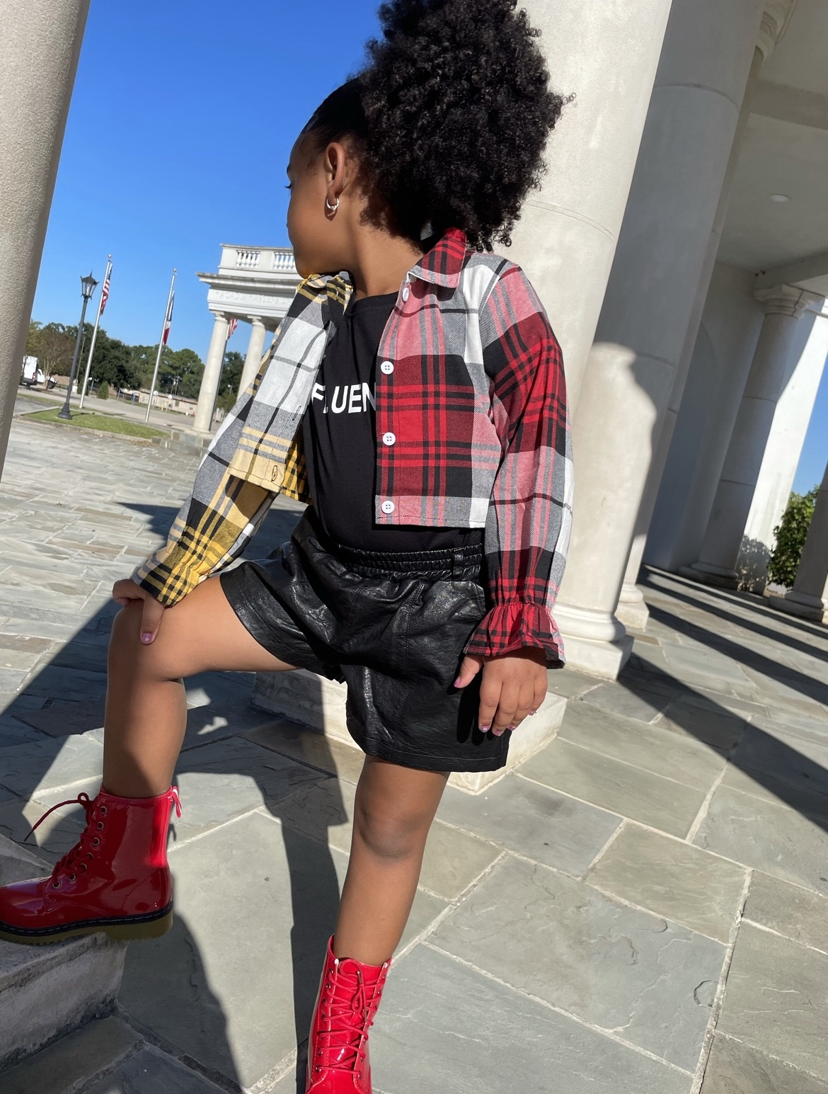 Crop Color Block Plaid Shirt - Image 2